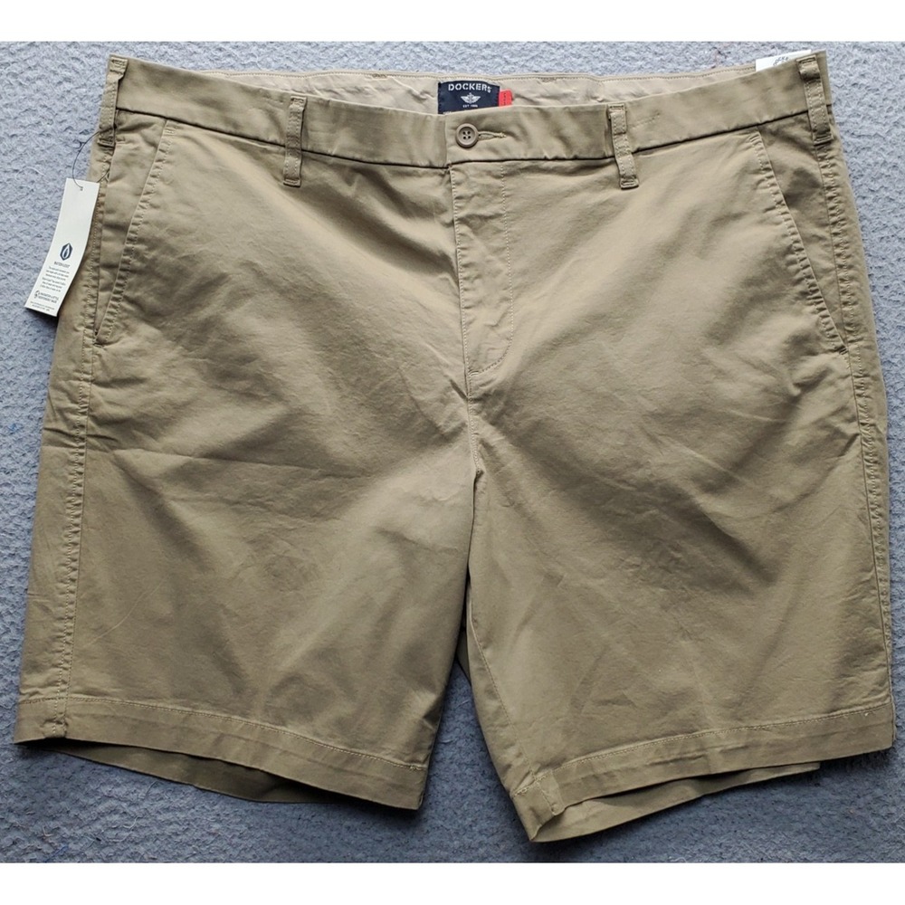 DOCKERS Supreme Flex Ultimate Shorts Mens 42 Brown Comfort Fit Flat Front